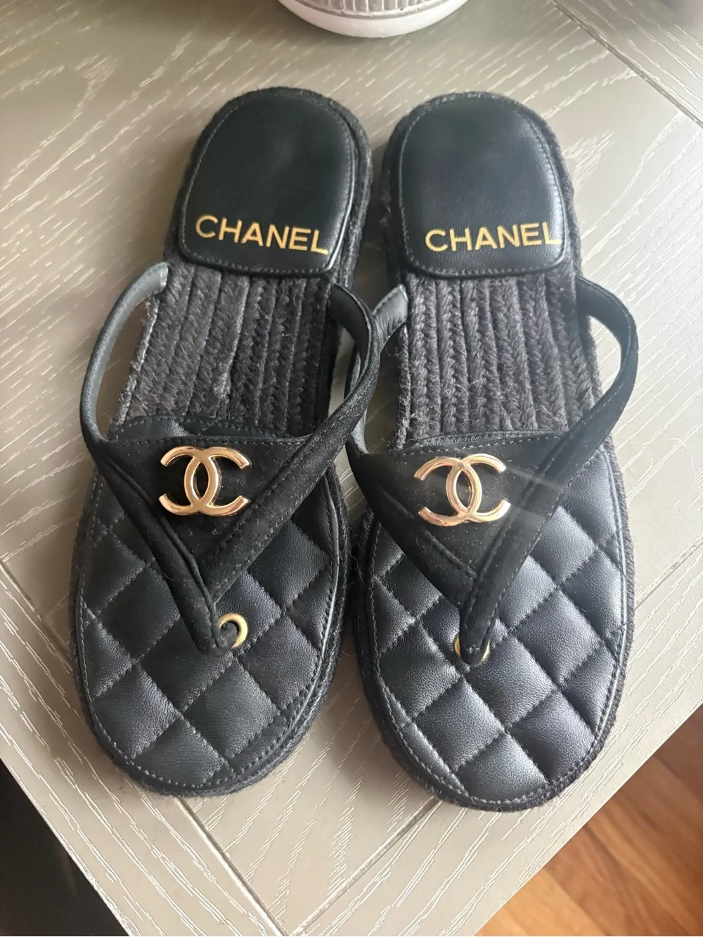 Fashion  Black Suede Thong Sandals with Gold CC Logo